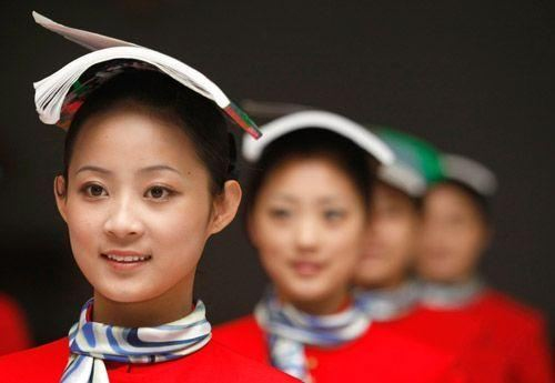 組圖：空姐真實(shí)收入支出曝光