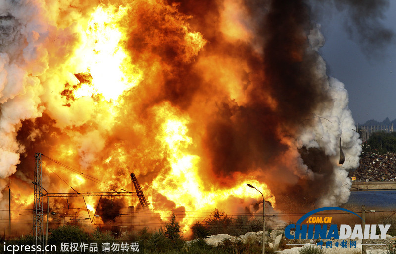 保加利亞液化氣罐車發(fā)生爆炸 導致12人受傷