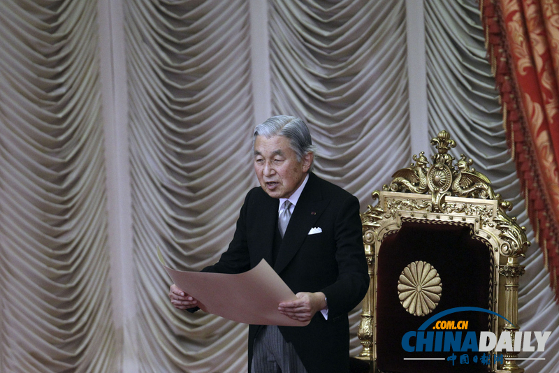 日本召開臨時(shí)國會(huì) 天皇致辭安倍鼓吹自衛(wèi)權(quán)（組圖）