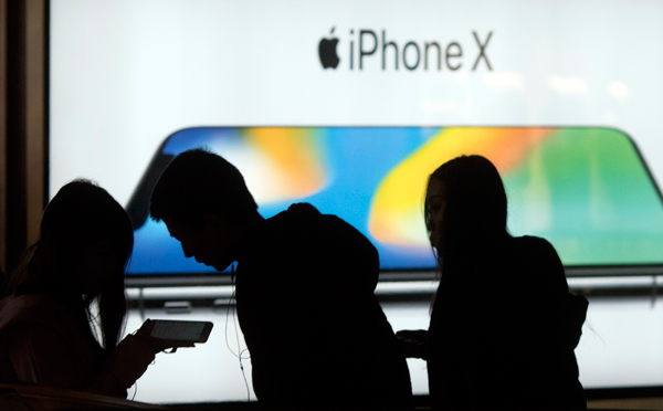 庫克回應蘋果降速門：下次系統更新允許禁用iPhone降頻
